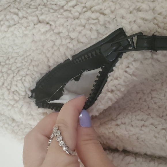 Blank NYC Sherpa Moto Jacket Size XS Faux Leather Details High Neck Pockets - Picture 4 of 16